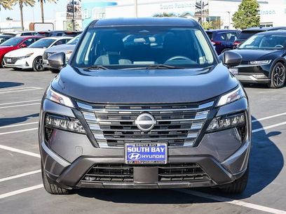 Used 2024 Nissan Rogue SV