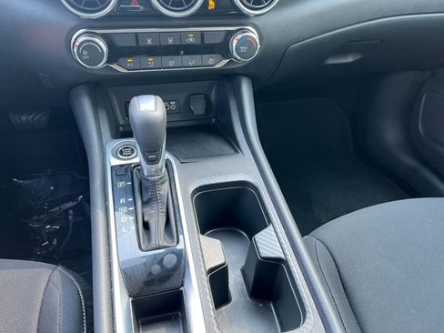 Used 2025 Nissan Sentra SV FWD image 39