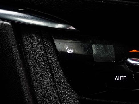 Used 2021 Cadillac XT5 Premium Luxury FWD image 20