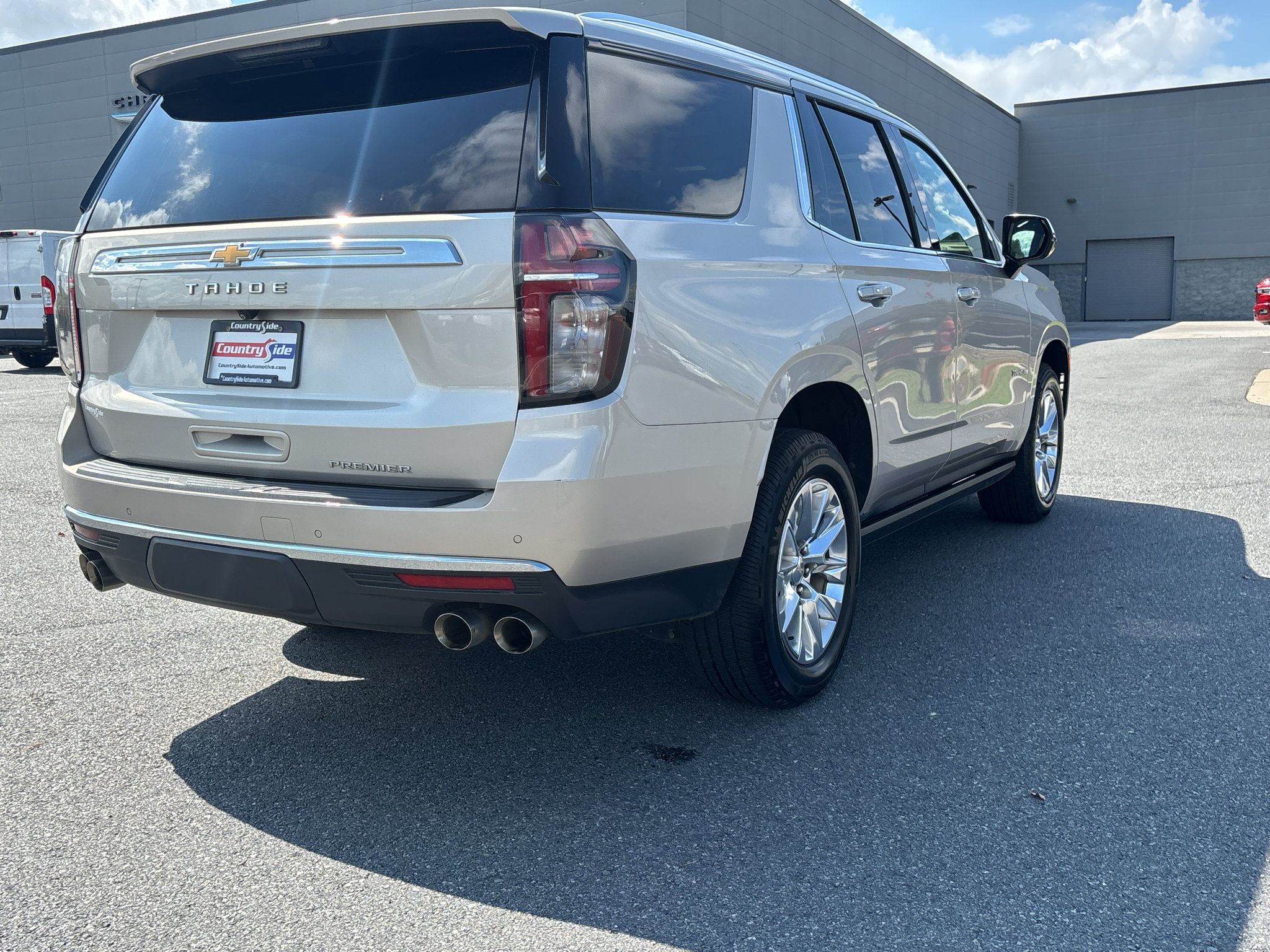 Used 2021 Chevrolet Tahoe Premier RWD image 5