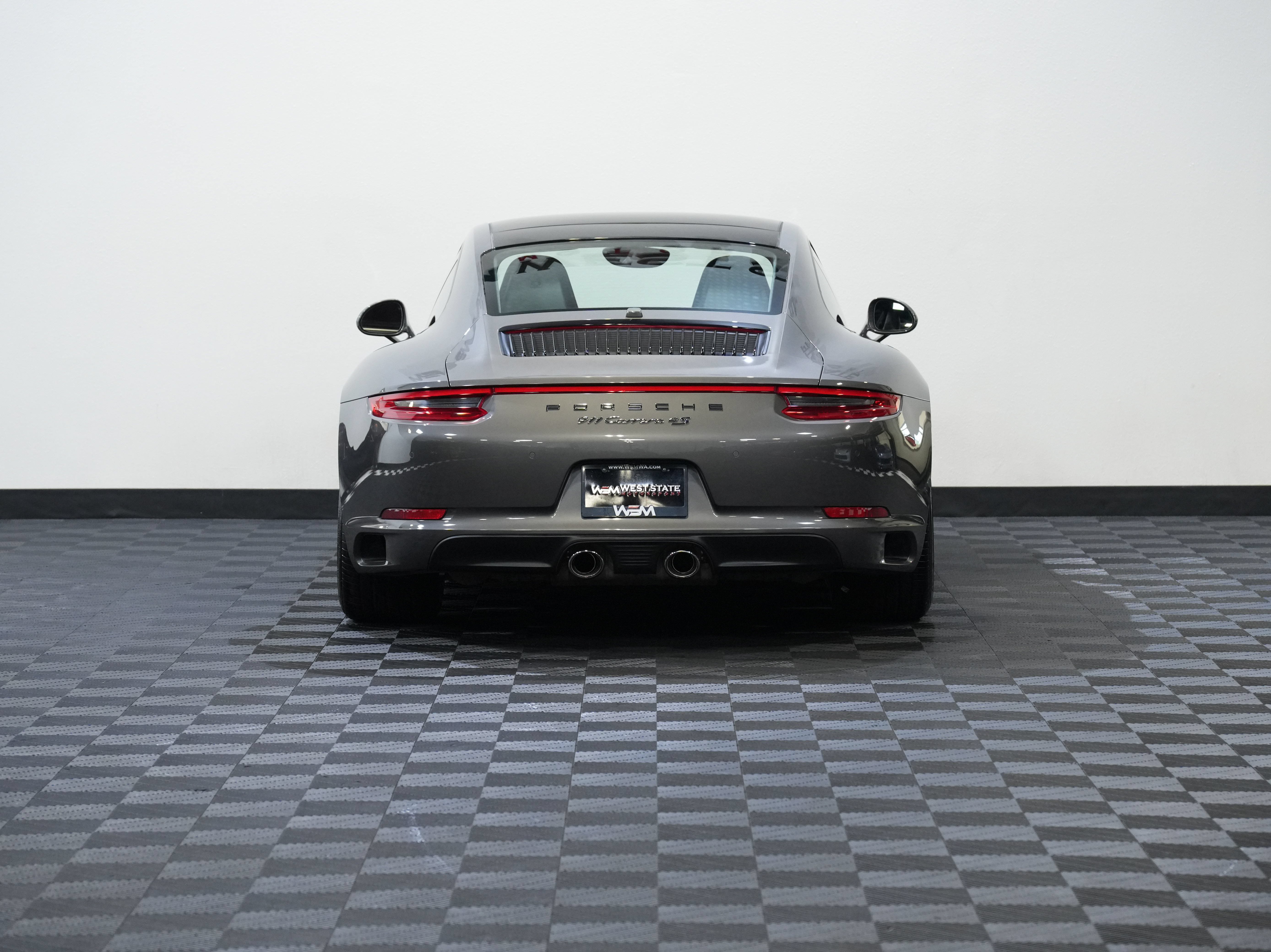 Used 2017 Porsche 911 Carrera 4S AWD/4WD image 7