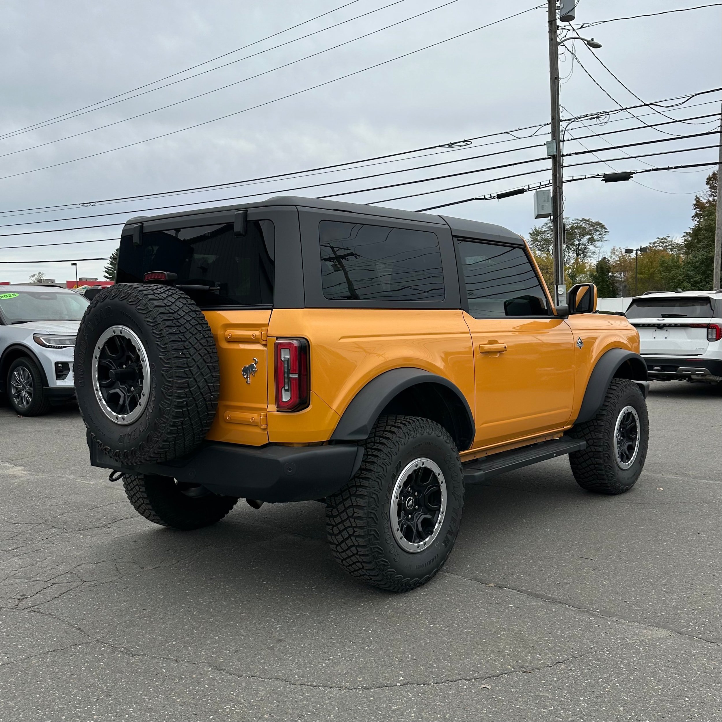 Used 2021 Ford Bronco Outer Banks w/ Sasquatch Package AWD/4WD image 3