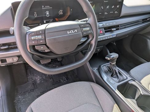 Used 2025 Kia K4 FWD image 14