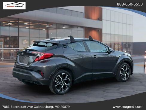 Used 2022 Toyota C-HR XLE FWD image 14