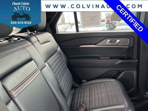 Certified 2025 Ford Explorer ST-Line w/ ST-Line Street Pack image 23