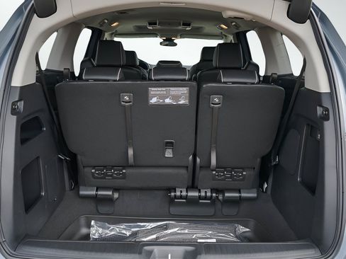 New 2026 Honda Odyssey Elite image 8