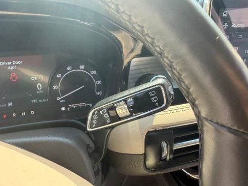 Used 2020 Lincoln Corsair AWD w/ Equipment Group 101A image 21