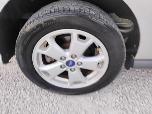 Used 2016 Ford Transit Connect XLT image 25