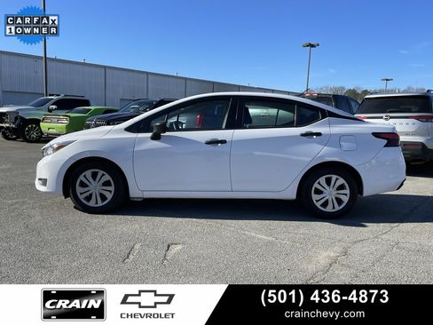 Used 2023 Nissan Versa S image 4