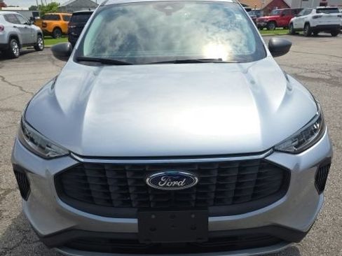Used 2024 Ford Escape Active w/ Cold Weather Package FWD image 10