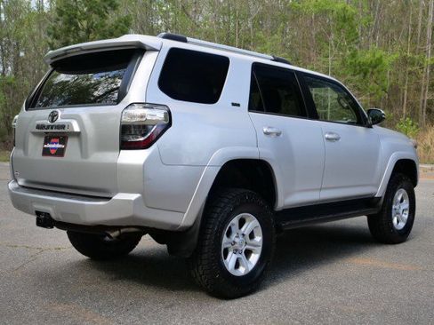 Used 2020 Toyota 4Runner SR5 Premium image 17