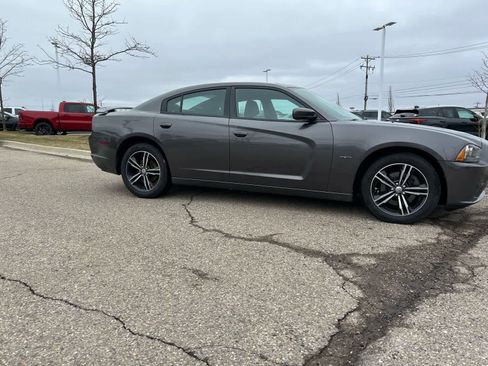 Used 2014 Dodge Charger R/T image 8