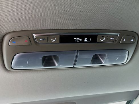 Used 2025 Kia Telluride S FWD image 28