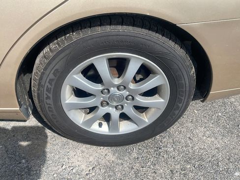 Used 2002 Lexus ES 330 FWD image 19