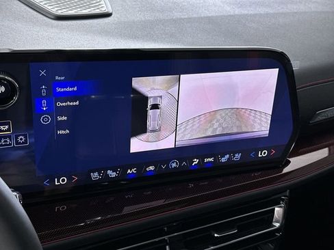 New 2026 Chevrolet Traverse RS w/ LPO, Floor Liner Package image 27