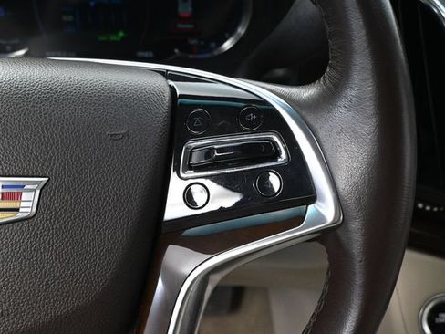 Used 2017 Cadillac Escalade ESV 4WD image 28