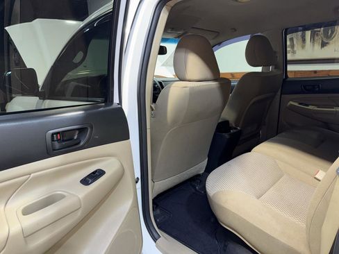 Used 2012 Toyota Tacoma 4x4 Double Cab w/ SR5 Pkg image 24