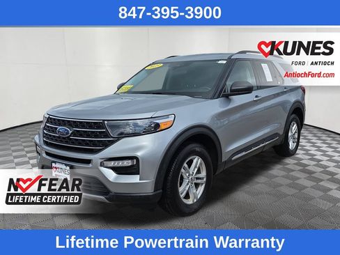 Used 2023 Ford Explorer XLT w/ Equipment Group 202A AWD/4WD image 3