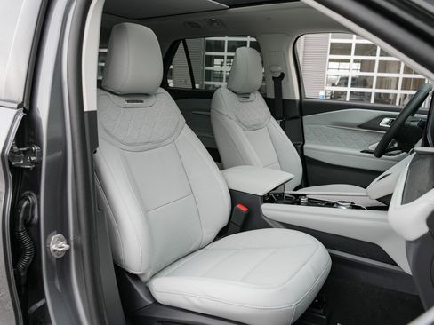 New 2026 Ford Explorer Platinum w/ LUX Leather Package image 40