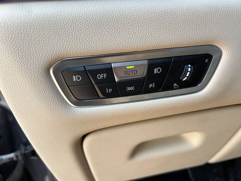 Used 2020 BMW X5 sDrive40i w/ Premium Package image 37