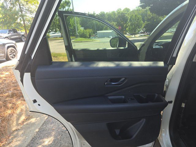 Certified 2024 Nissan Pathfinder S AWD/4WD image 15