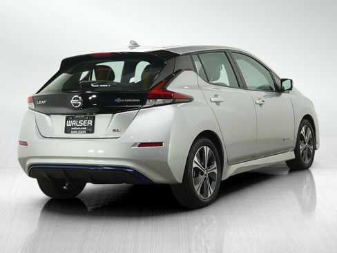 Used 2018 Nissan Leaf SL w/ SL Technology Package FWD image 5