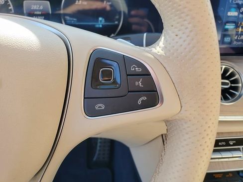 Used 2018 Mercedes-Benz E 400 4MATIC Cabriolet image 19