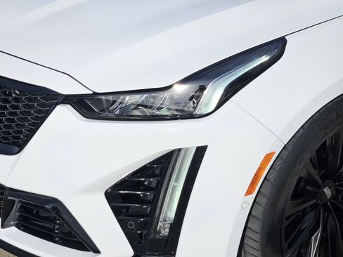 Used 2022 Cadillac CT5 V Blackwing w/ Parking Package image 7