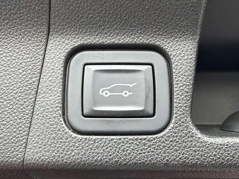 Used 2020 GMC Acadia Denali w/ LPO, Floor Liner Package FWD image 19