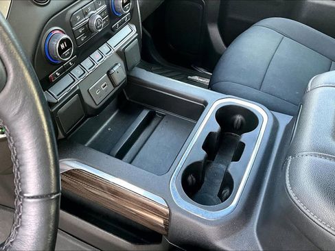 Used 2022 Chevrolet Silverado 1500 LT Trail Boss image 17