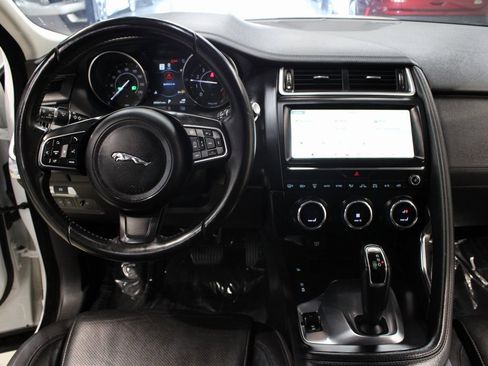 Used 2018 Jaguar E-PACE S image 19