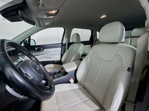 Certified 2024 Kia Sorento EX AWD/4WD image 21
