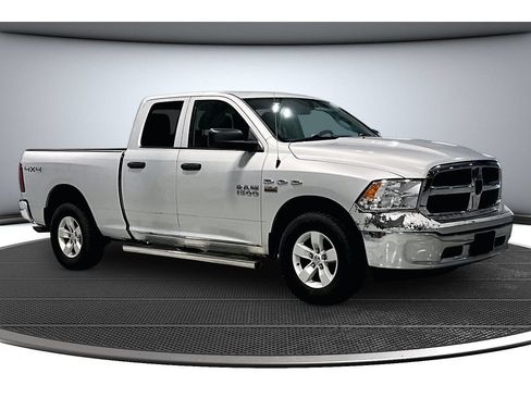 Used 2016 RAM 1500 ST w/ SXT Appearance Group AWD/4WD image 13