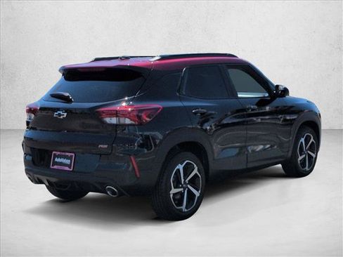 Used 2021 Chevrolet TrailBlazer RS w/ Sun and Liftgate Package FWD image 8
