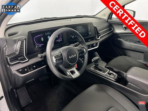Certified 2024 Kia Sportage LX image 9