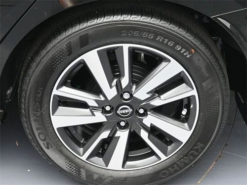 New 2025 Nissan Versa SV w/ Trunk Package image 8