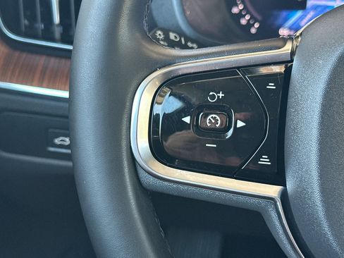 Certified 2023 Volvo XC60 B5 Plus w/ Climate Package FWD image 29