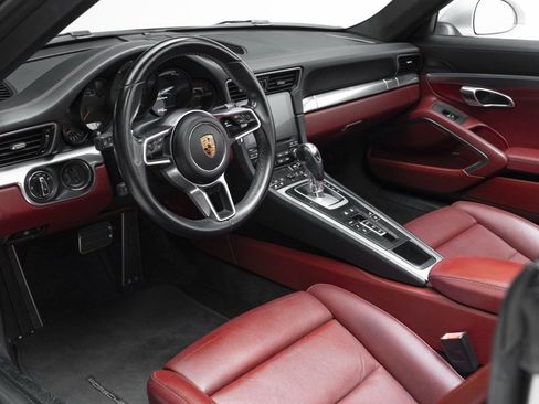 Used 2019 Porsche 911 Carrera image 53