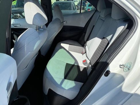 Used 2022 Toyota Corolla SE w/ Carpet Mat Package (TMS) FWD image 19