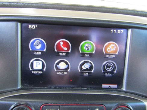 Used 2015 GMC Sierra 2500 Denali w/ Duramax Plus Package AWD/4WD image 20