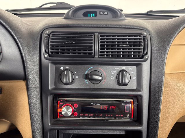 Used 1994 Ford Mustang GT RWD image 13