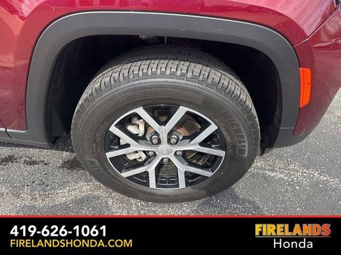 Used 2024 Jeep Grand Cherokee Limited AWD/4WD image 38