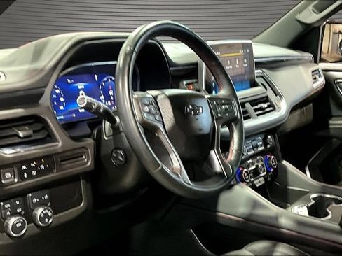 Used 2023 Chevrolet Suburban RST w/ Luxury Package AWD/4WD image 17