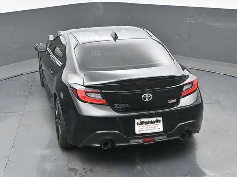 Used 2025 Toyota GR86 Premium w/ Performance Package RWD image 28