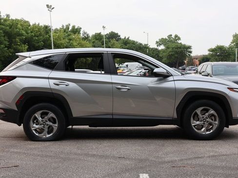 Used 2022 Hyundai Tucson SE AWD/4WD image 4