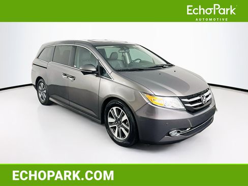 Used 2014 Honda Odyssey Touring image 1