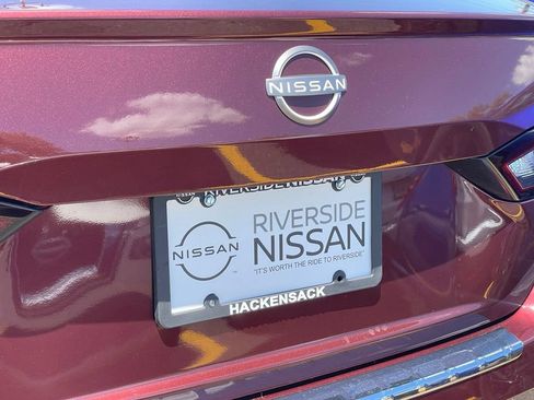 Certified 2023 Nissan Altima 2.5 SL FWD image 32