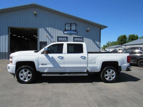 Used 2018 Chevrolet Silverado 2500 LTZ w/ Duramax Plus Package AWD/4WD image 3
