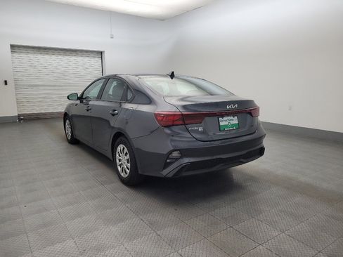 Used 2023 Kia Forte LX image 5