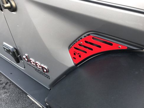 Used 2019 Jeep Wrangler Unlimited Sport S image 29